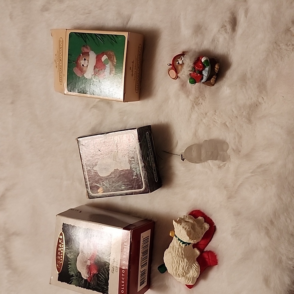 HALLMARK KEEPSAKE ORNAMENTS  * ( 3 TOTAL  )